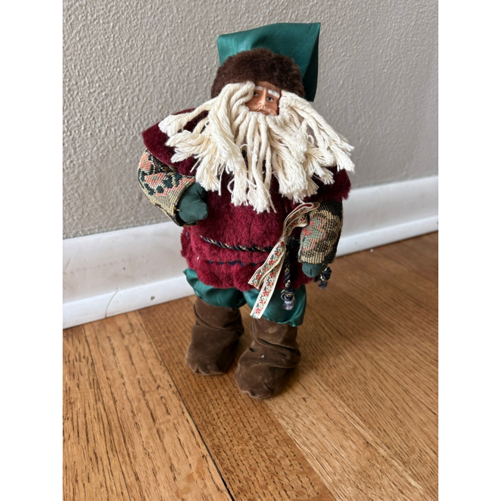 Vintage Brinn's "Legends of England" Santa Claus Doll